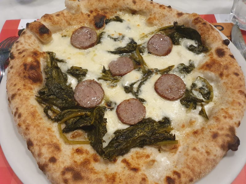 Salsiccia e friarelli - La Maremma - Pizza e Sfizi, Rome