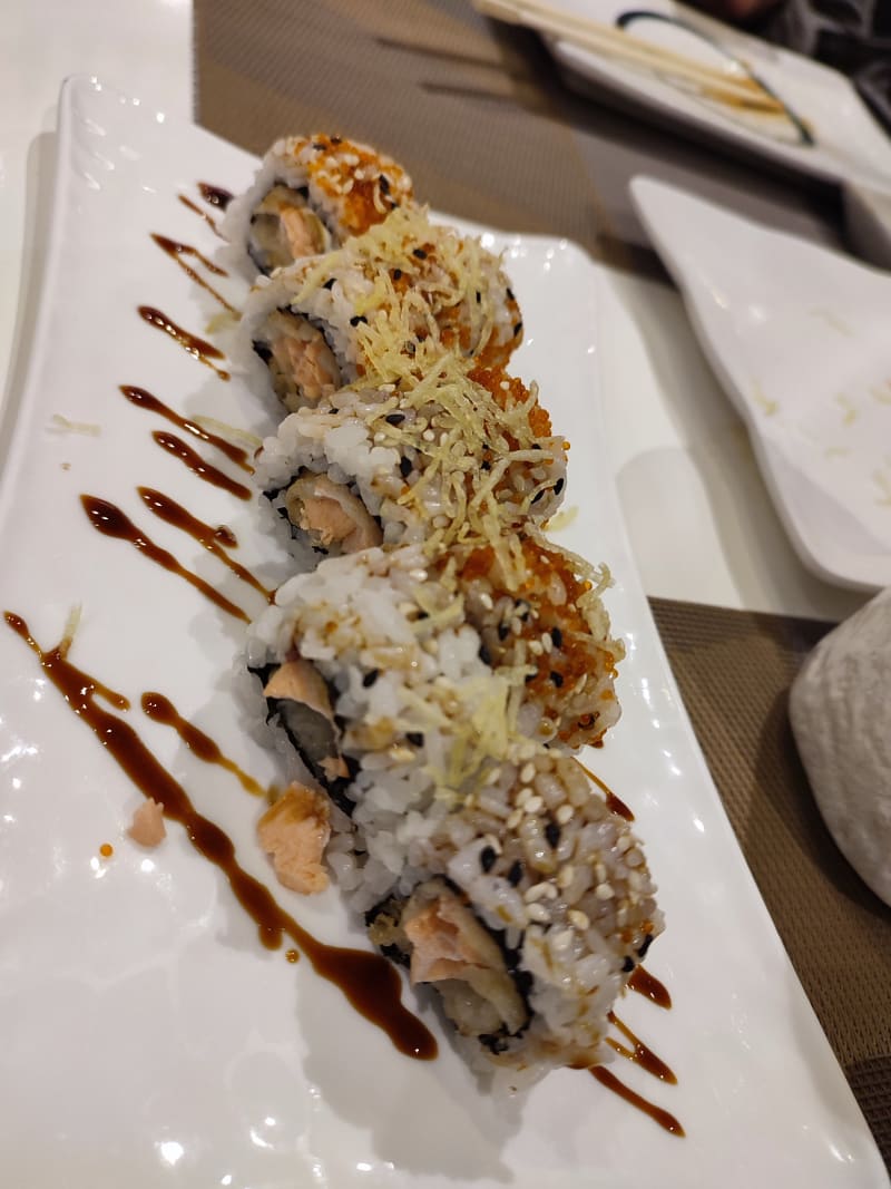 Semi Restaurant Sushi