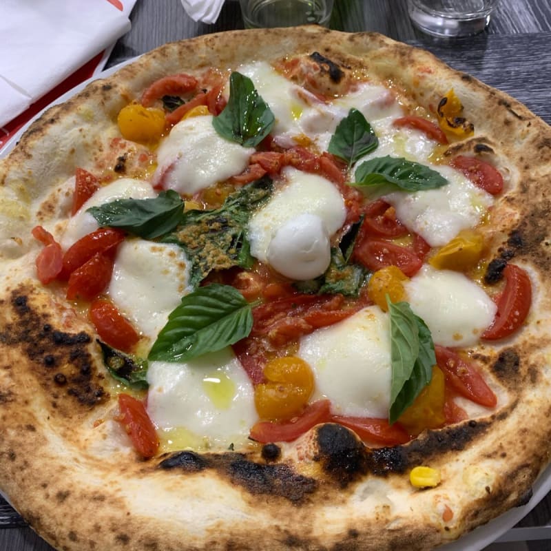 Bufalina con datterini  - Pizzeria Fratelli Vitale