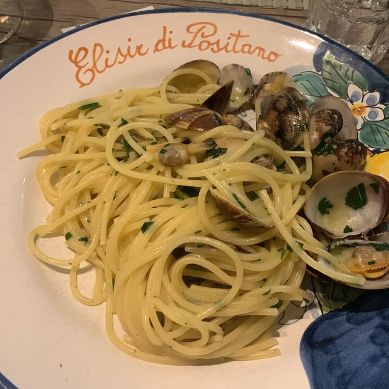 Spaghetti Di Gragnano Alle Vongole - Elisir di Positano, Positano