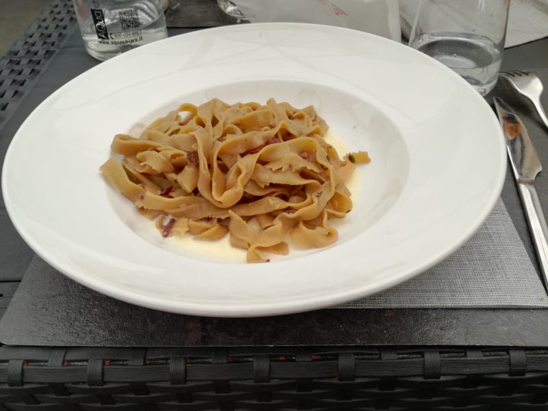 Tagliatelle fonduta e mocettatta - Taverna Coppapan