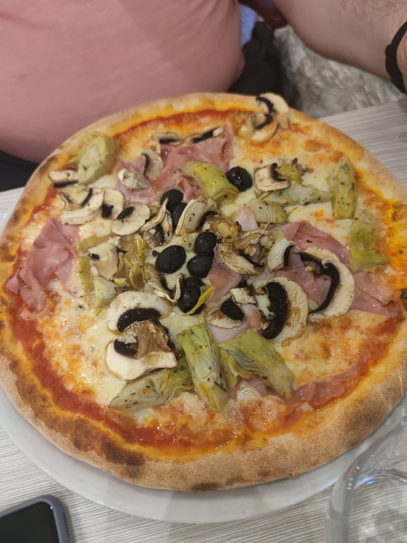 Vecchia Napoli by Carrer in Milan - Restaurant Reviews, Menu and ...