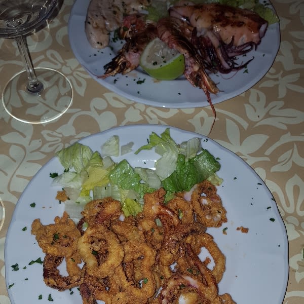 grigliata e calamari - Trattoria Sicilia, Catania