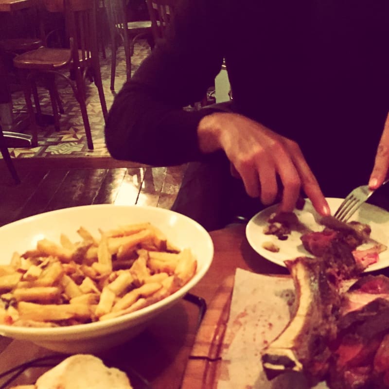 Côte de bœuf / frites - La Robe de la Girafe, Paris