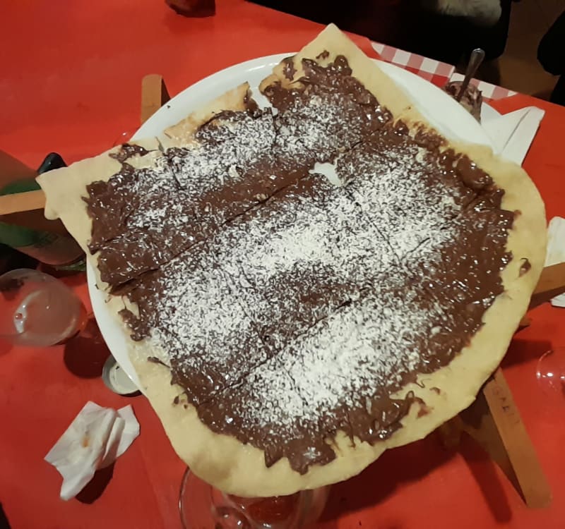 Pizza con nutella - Osteria Salicicchia, Viterbo