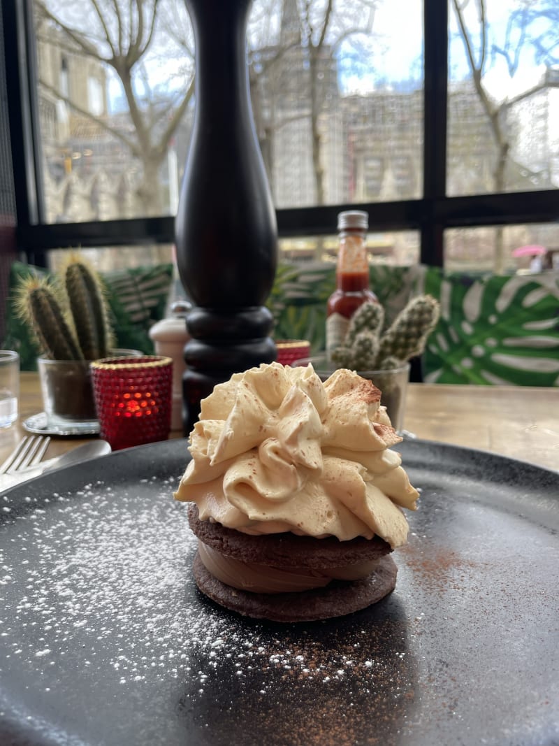 Comme Chai Toi, Paris