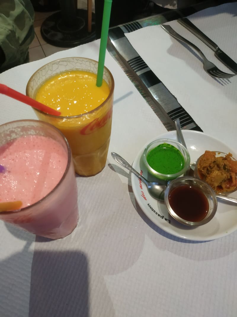 Lassi Mangue Et À La Rose - New Delhi, Strasbourg