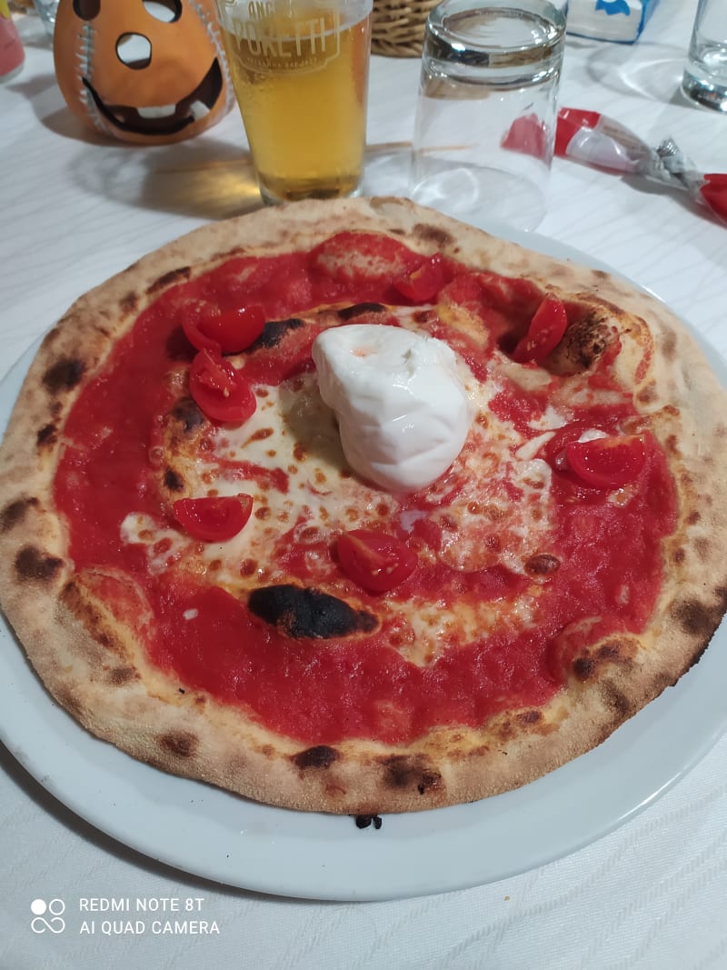 Pizza con burrata - Lo Scalo dei Sapori