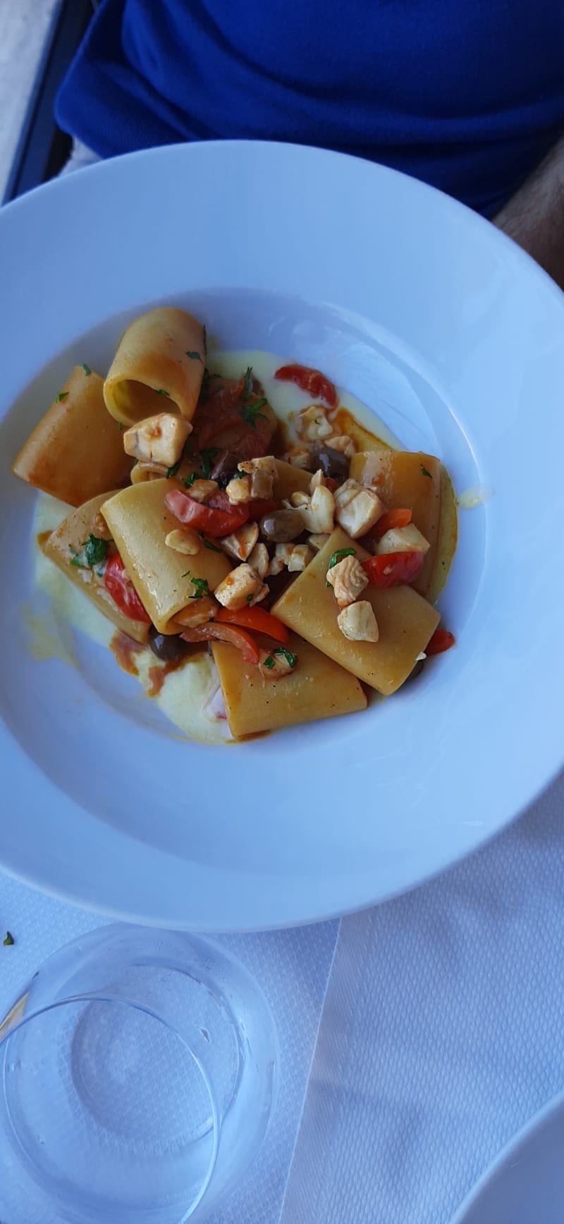 Paccheri alla spigola - La Cantina del Mondo, Monopoli