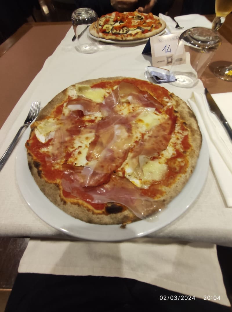 4 STAGIONI - Pizzeria le Rotonde