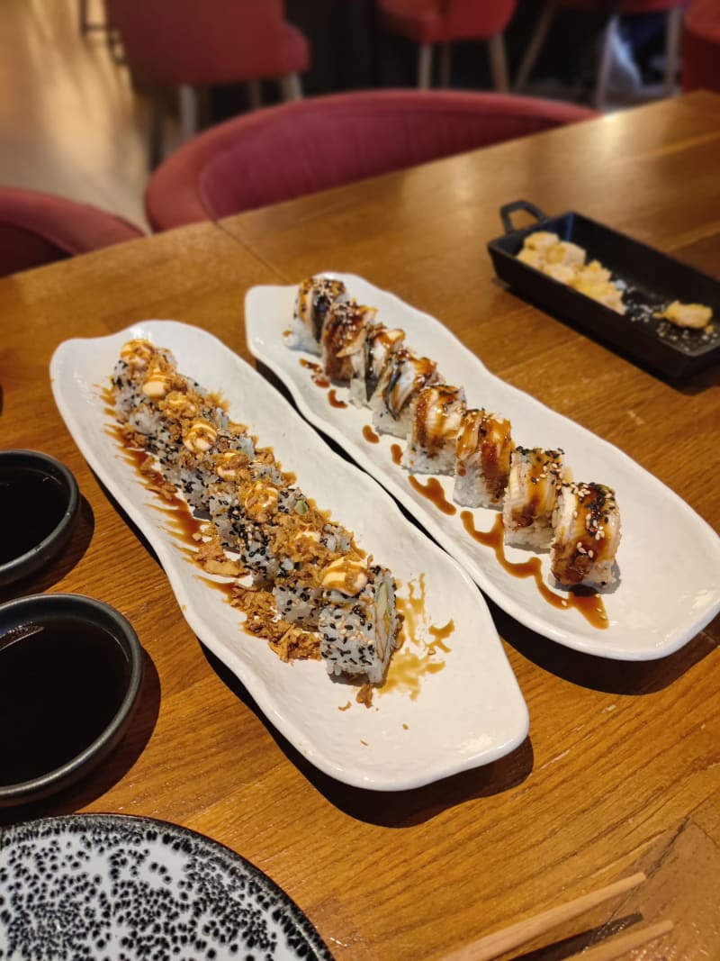 4 Makis Muntaner, Barcelona