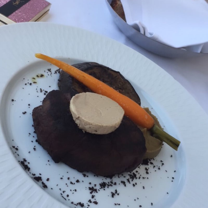 Bœuf beurre anchois - Casino Barrière de Montreux - Les salons du lac, Montreux