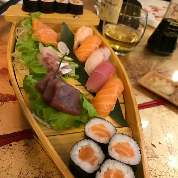 Barca sushi e sashimi - Sumo, Turin