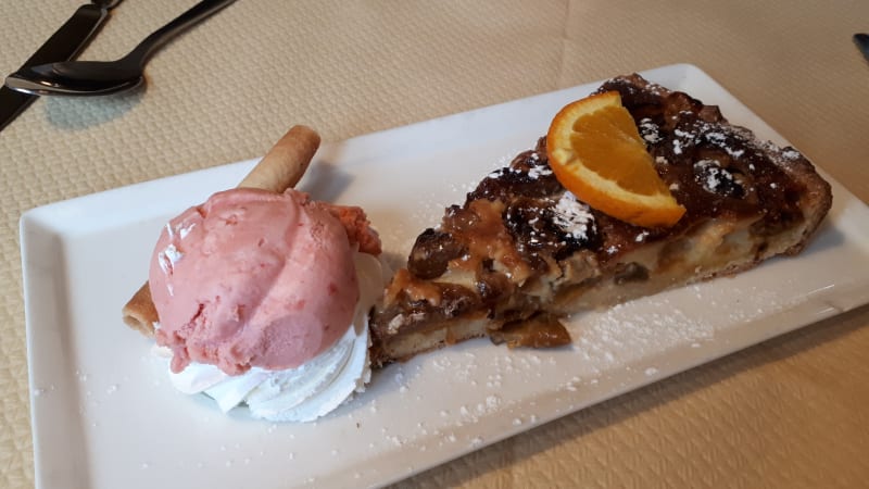 Tarte Du Jour Et Sa Glace  - La Tocante, Vendenheim