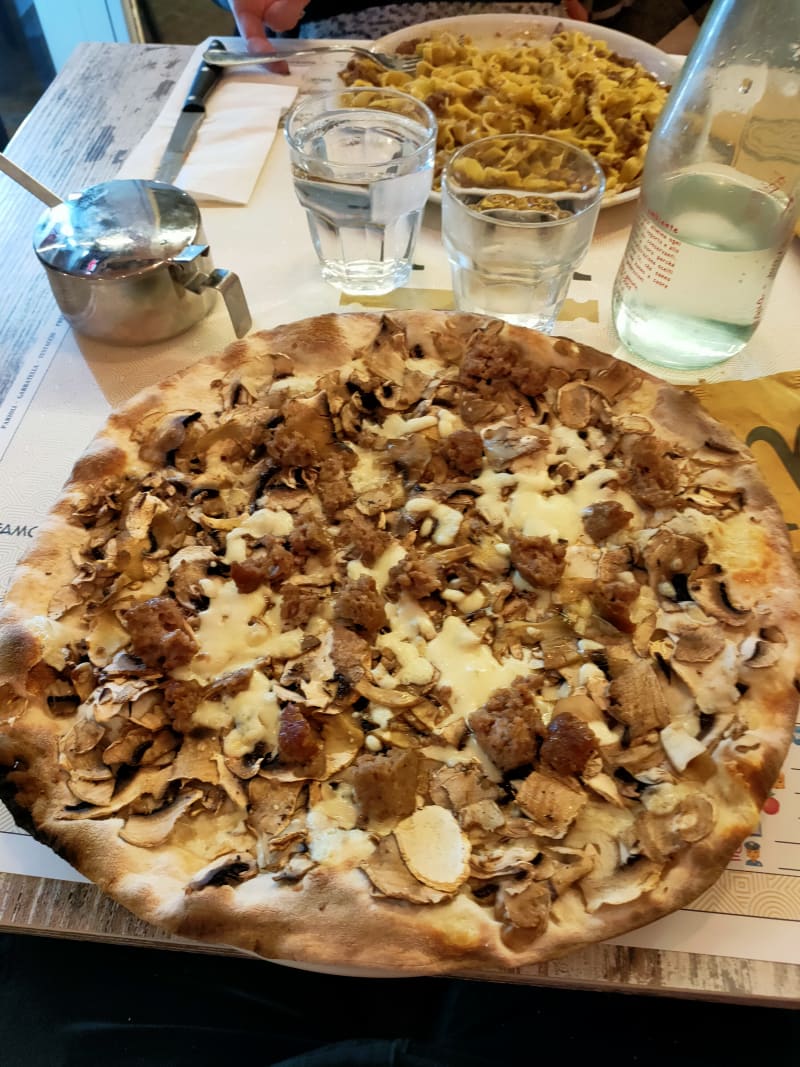 Pizza - Mattarello Pisana, Rome