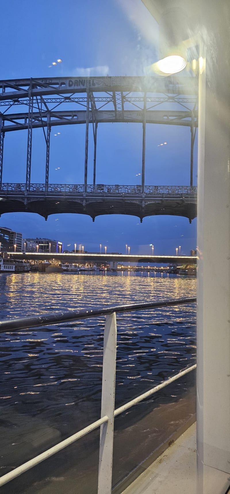 Bateau Le Capitaine Fracasse: dîners et brunchs-croisières, Paris