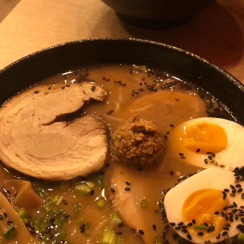 Ramen au porc sauce rouge - Naruto Ramen, Paris