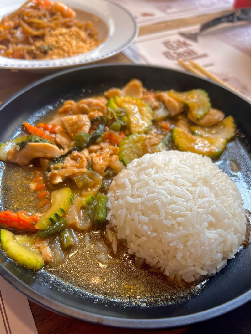 Tik Thai, Granollers