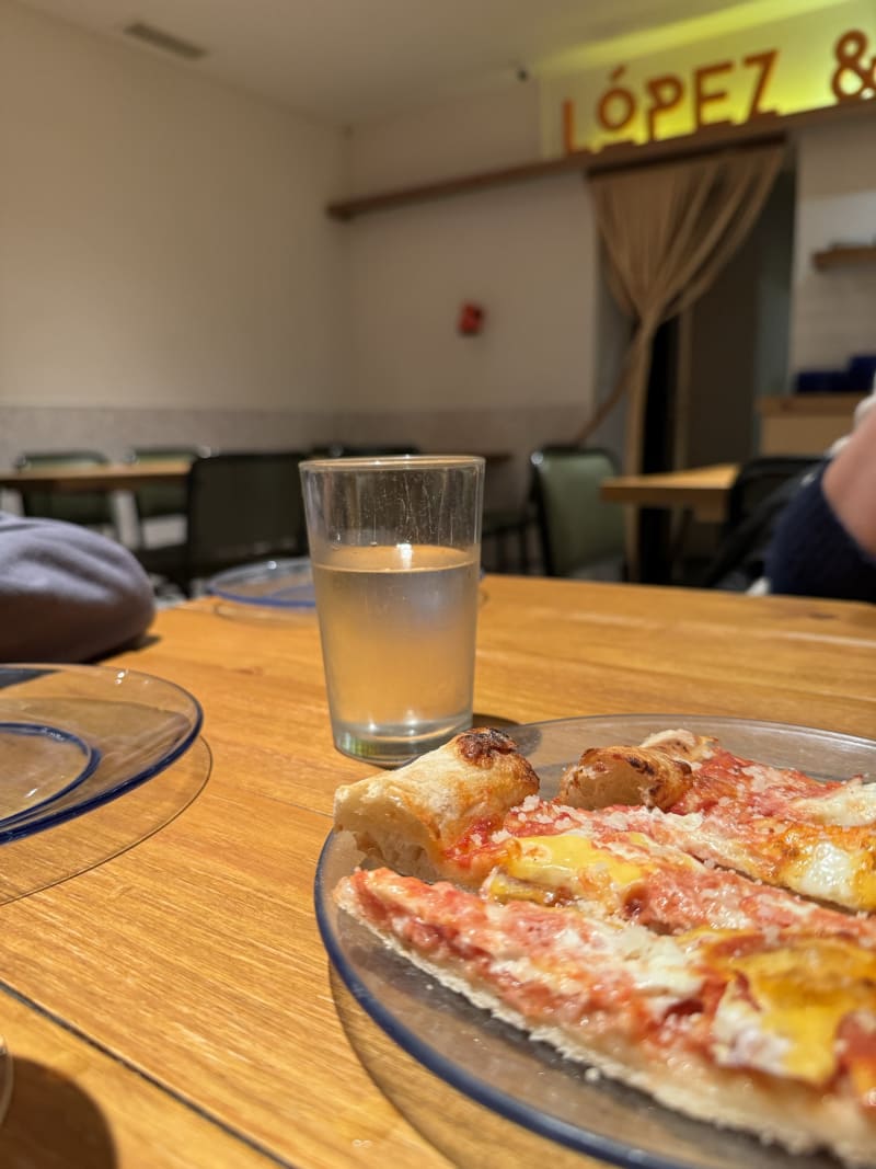 López Y López Pizzería Lavapies, Madrid