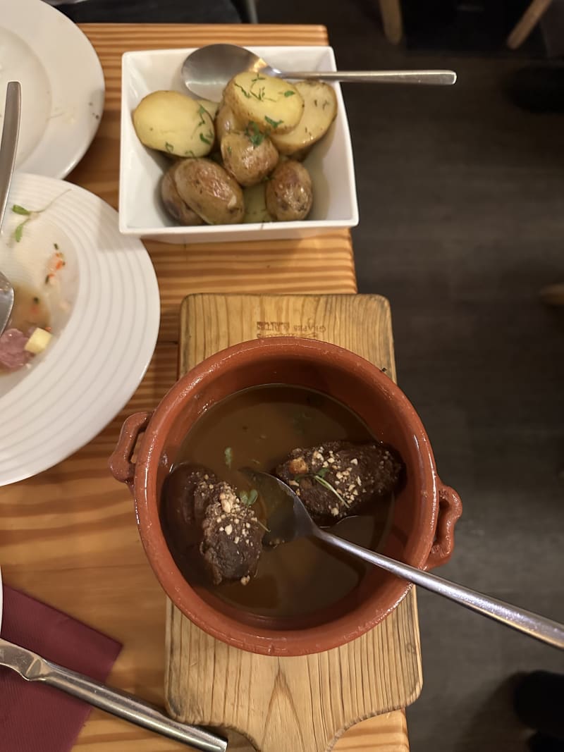 Grapes and Bites, Lisbon