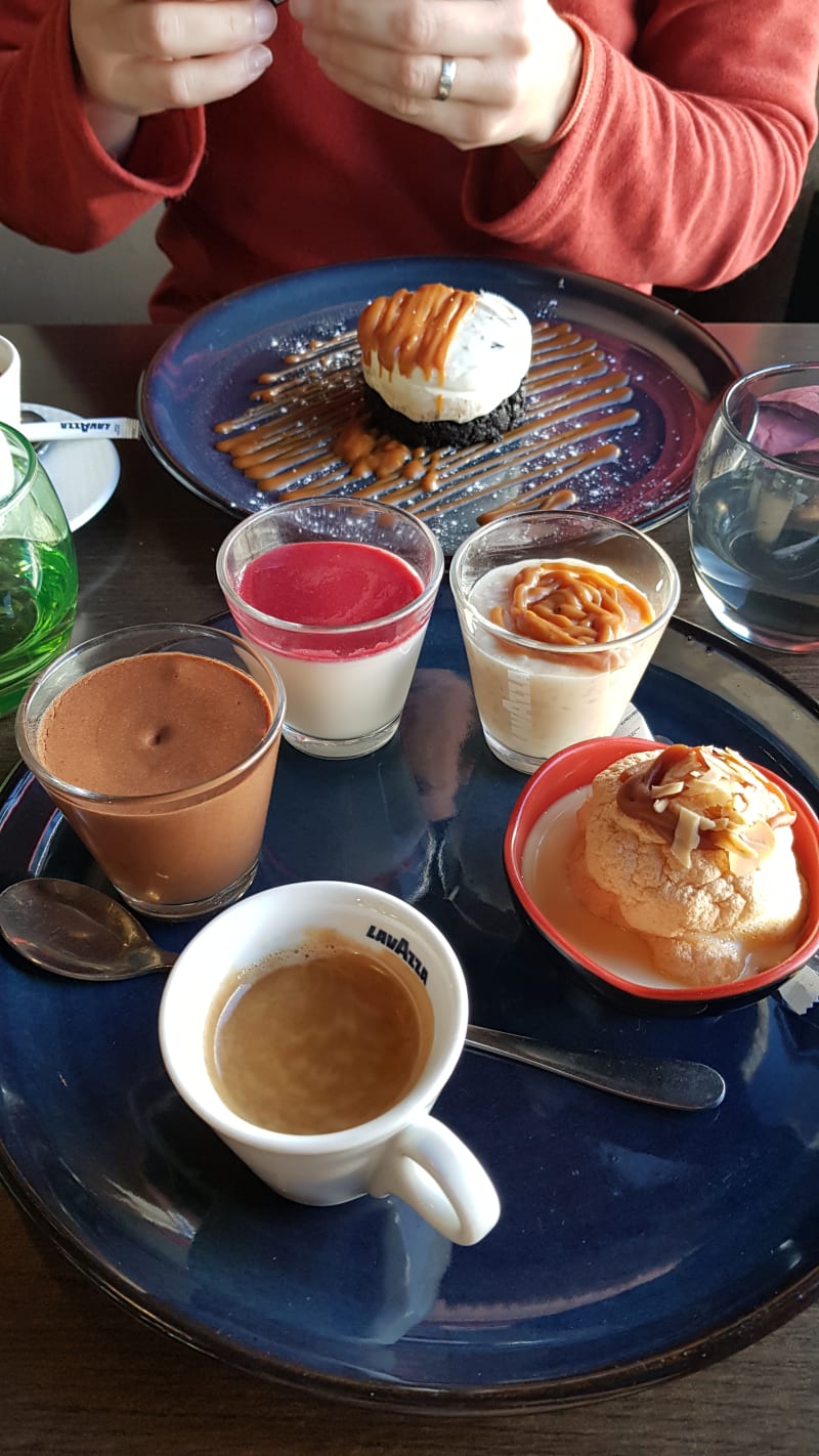 Cafe gourmand  - Café le Paris, Le Vésinet