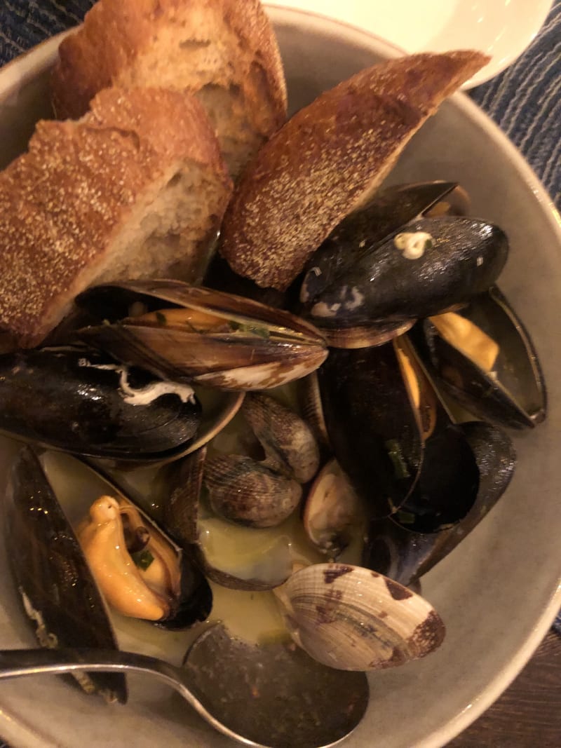 Fitzroy Wine Cellar & Kitchen in London Restaurant Reviews, Menus