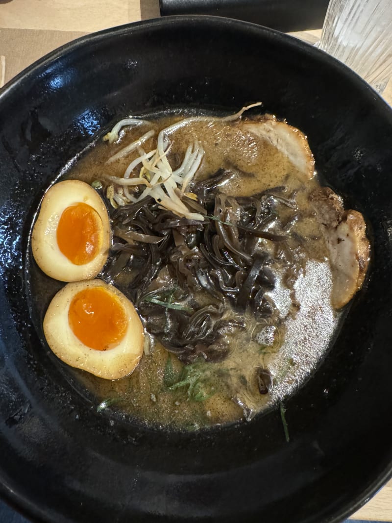 Ajitama Ramen Bistro - Alecrim, Lisbon