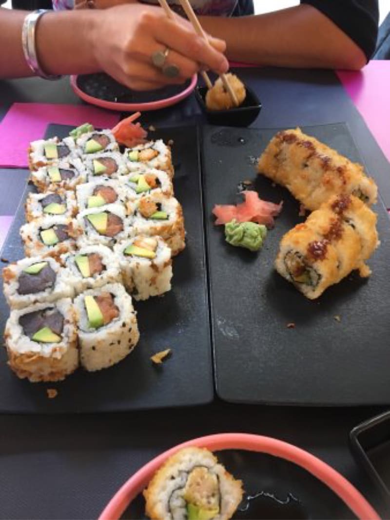 Sushi World, Brussels