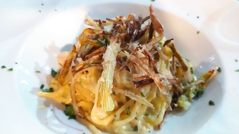 Carbonara Con Salmone E Carciofi - In Piazzetta, Livorno