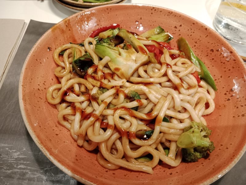 Udon Travessera, Barcelona