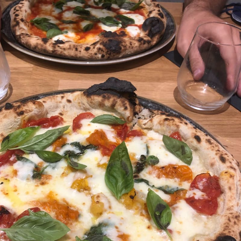 Pizza - Pizzà- Identità Gastronomiche, Salerno