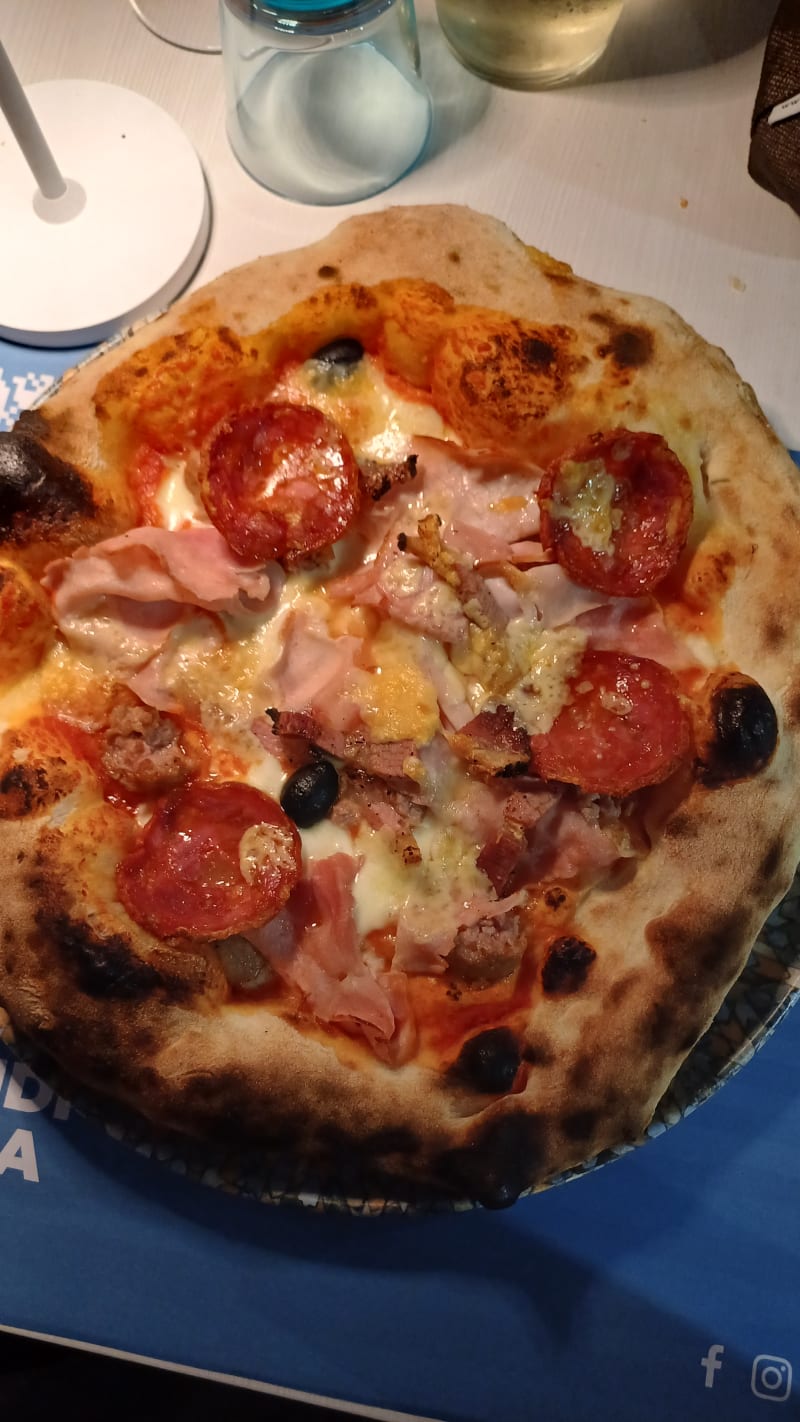 Mood Pizza e Mare in Carate Brianza Bewertungen, Speisekarte und