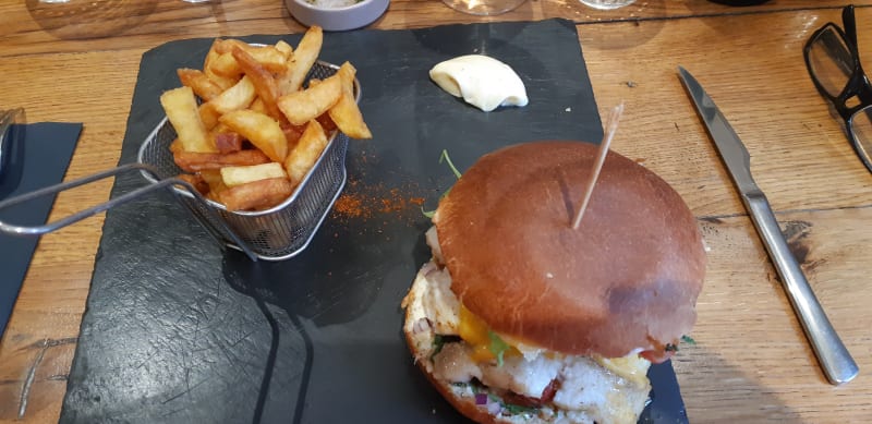 Burger de requin - Le 20 Restaurant, Taverny