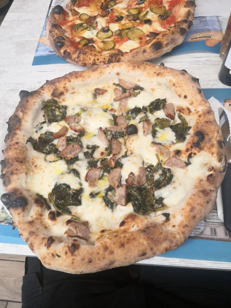 L'angolo Di Napoli, Milan