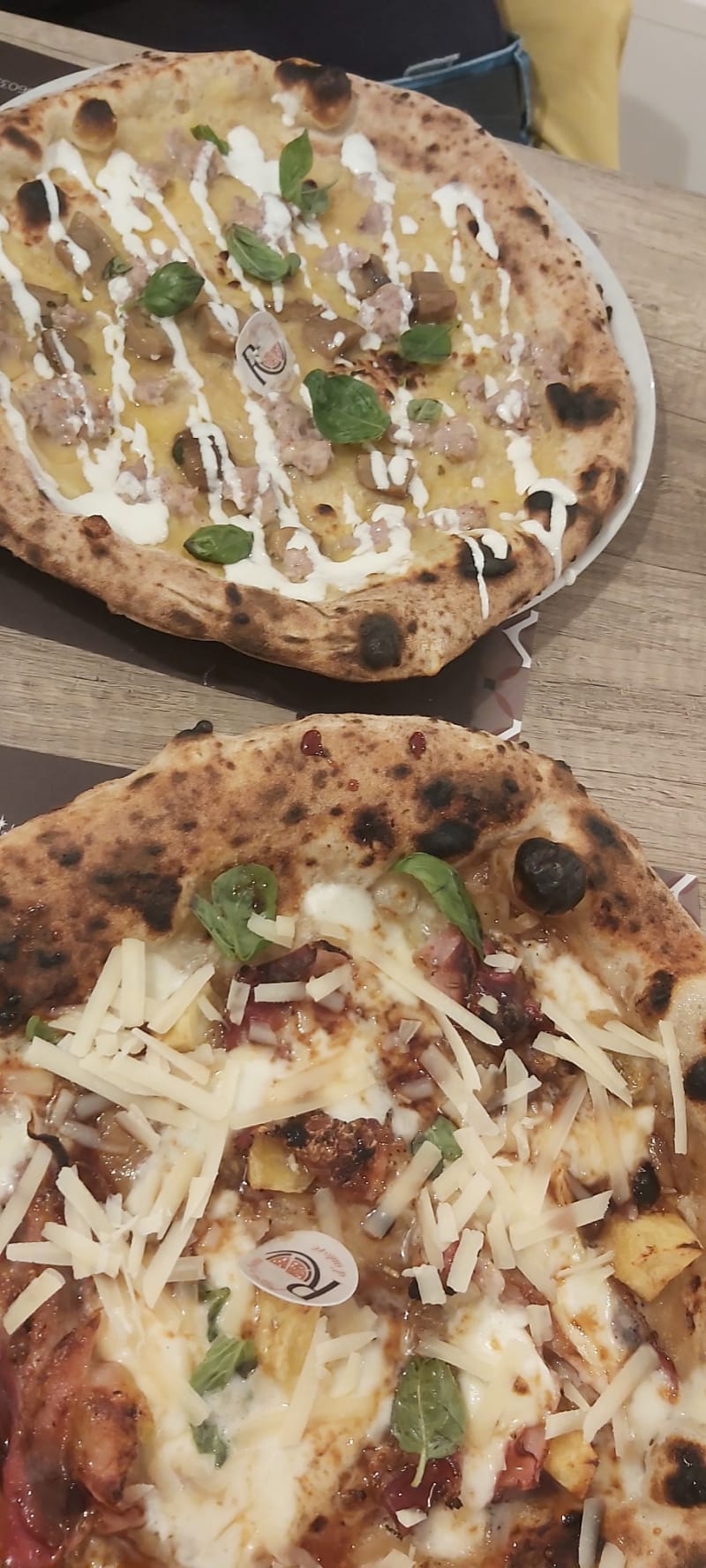 I Resilienti pizza e fritti d'autore, Avellino