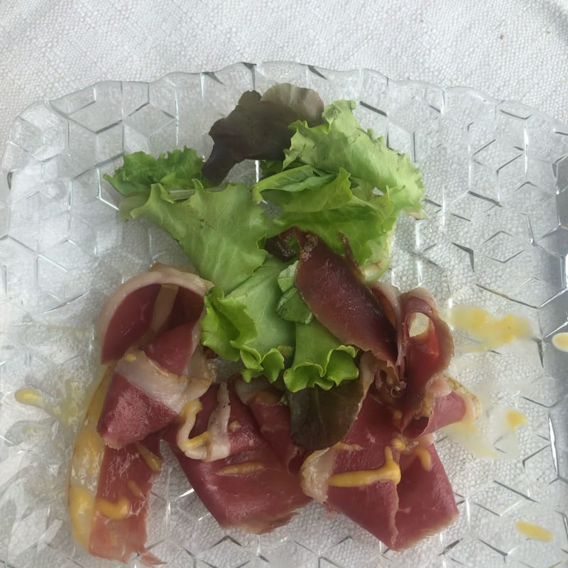 Prosciutto d’oca con crema al mango - Mediterraneo Restaurant