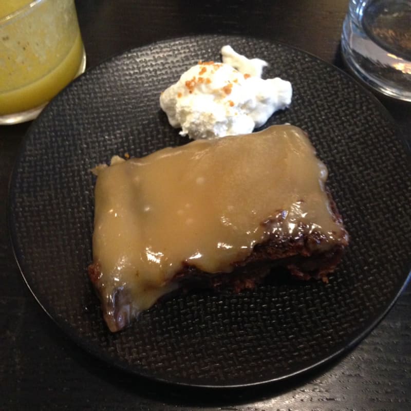 Gâteau à la datte - Topknot, Paris