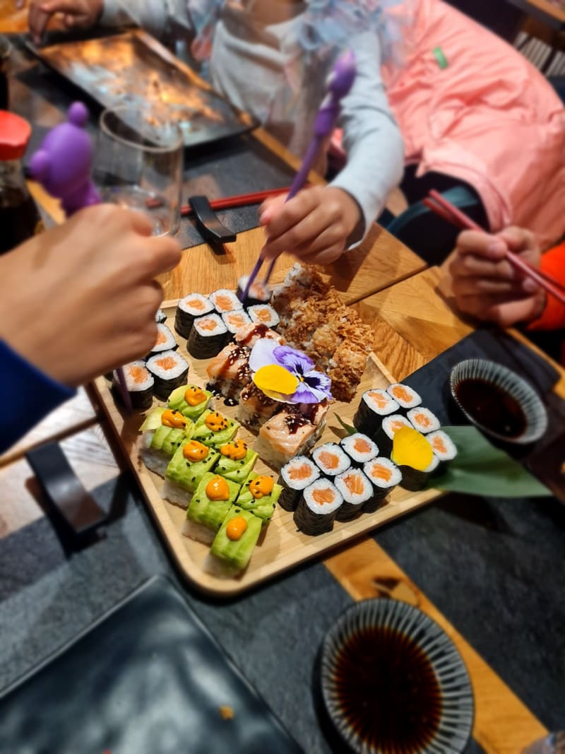 O My Sushi Carouge, Carouge