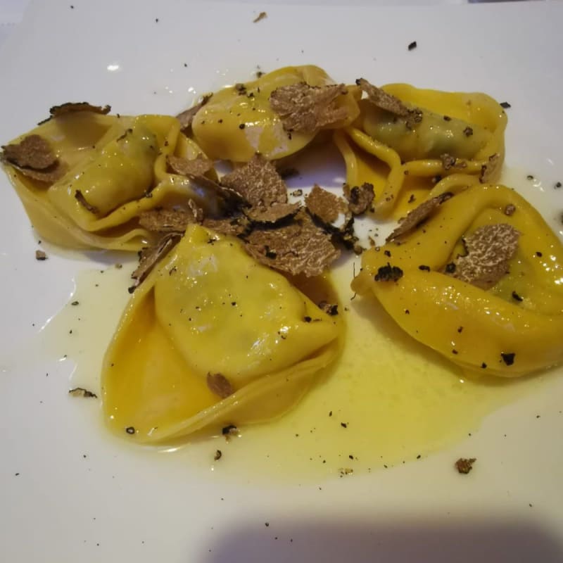 Ravioloni al tartufo - Osteria La Gramola, Tavarnelle Val Di Pesa