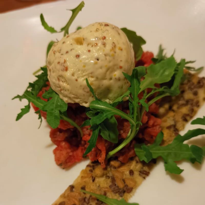 Tartare di chianina con gelato alle senapi - Osteria La Gramola, Tavarnelle Val Di Pesa