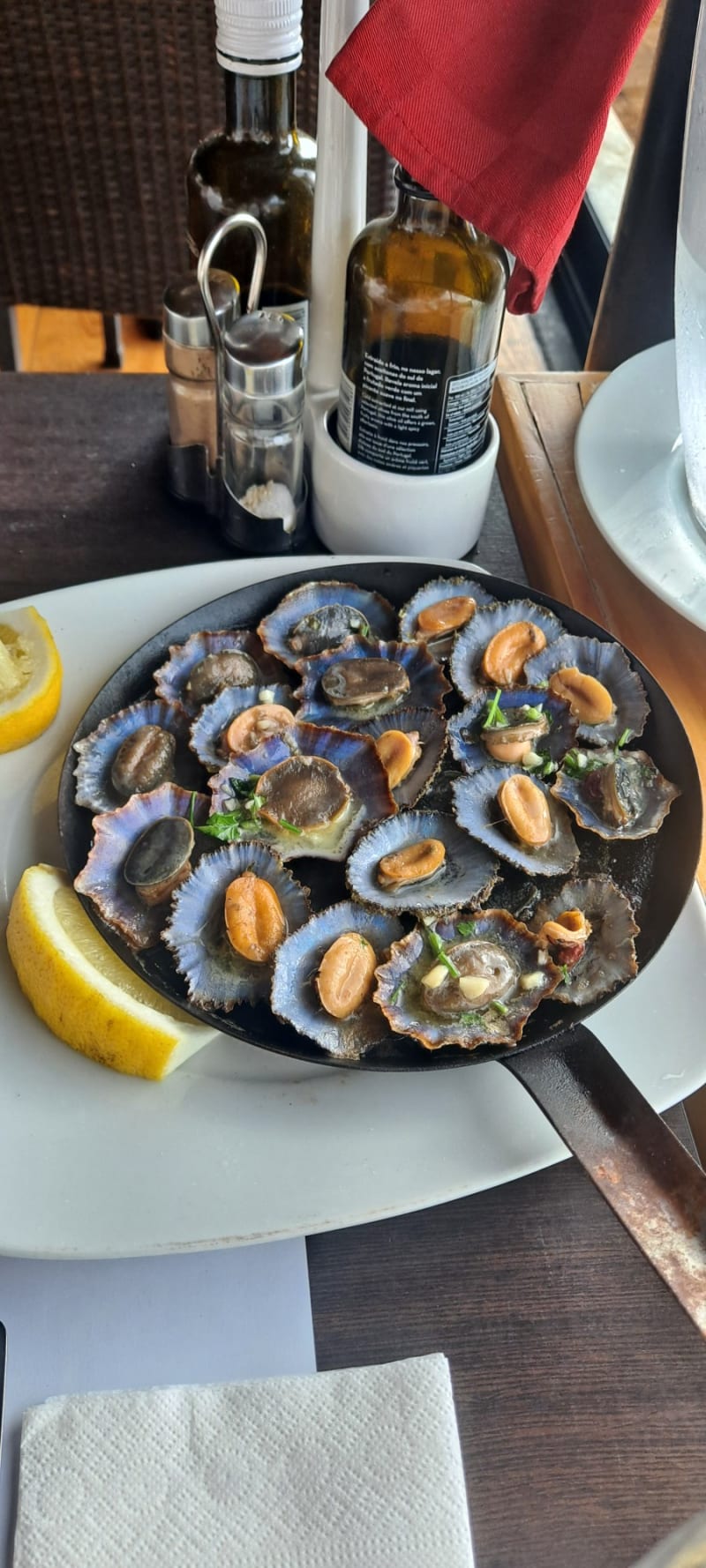 Vila do Peixe em Câmara de Lobos Preços, menu, morada, reserva e