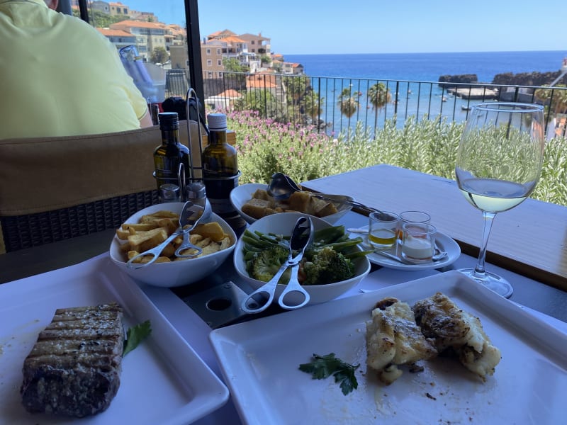Vila do Peixe em Câmara de Lobos Preços, menu, morada, reserva e