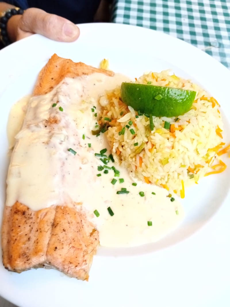 La Nouvelle Guinguette de l’Ile du Martin Pêcheur a ChampignysurMarne Menu, prezzi, immagini La Nouvelle Guinguette de l’Ile du Martin Pêcheur a ChampignysurMarne Menu, prezzi, immagini