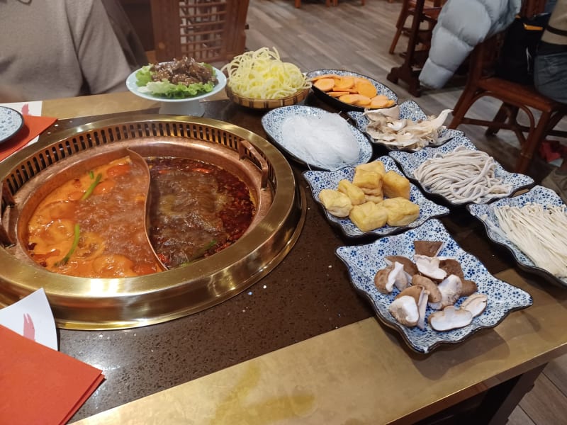 Fondue Chongqing, Paris