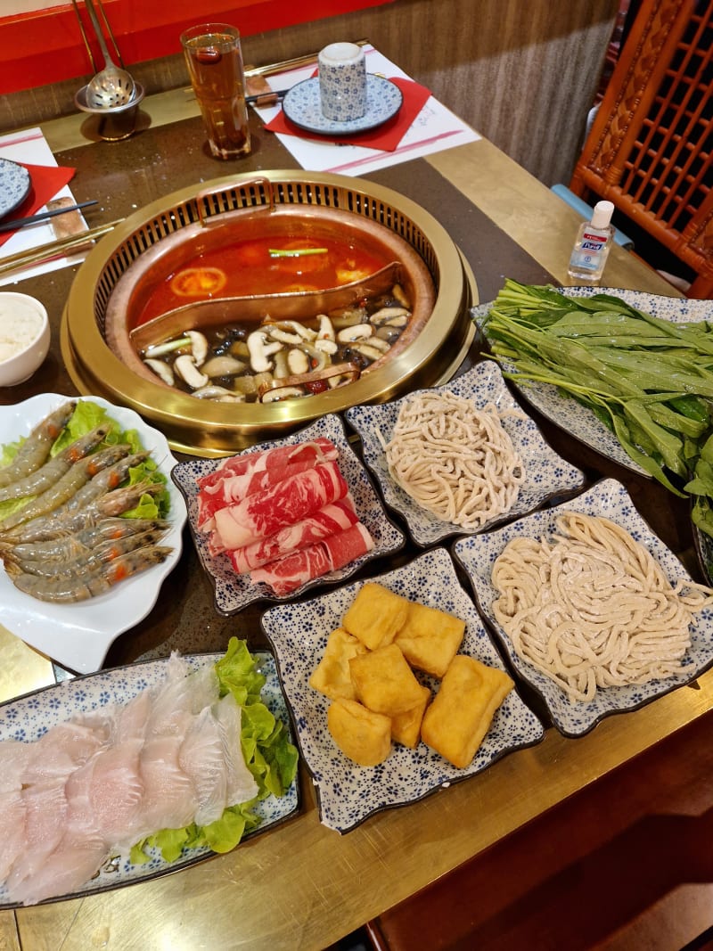 Fondue Chongqing, Paris