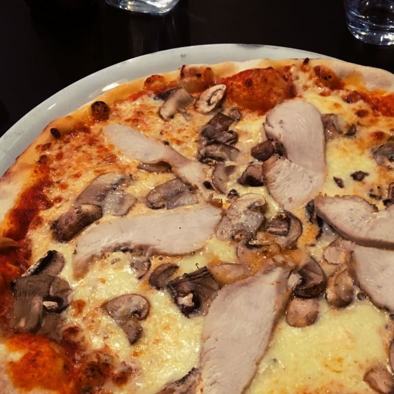 Pizza au poulet - Fosca', Paris