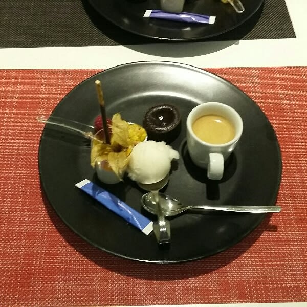 Café gourmand - ICI & LÀ - BAR_RESTAURANT, Strasbourg