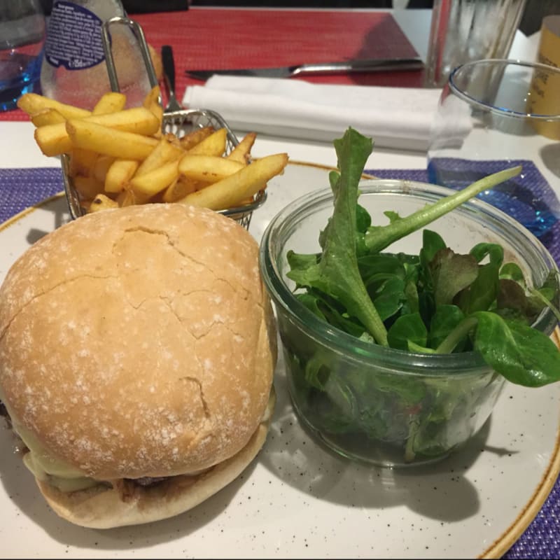 Cheesburger - ICI & LÀ - BAR_RESTAURANT, Strasbourg