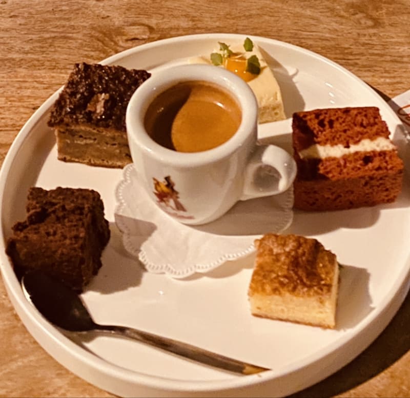 Koffie met desssert tasting - L'Hirondelle, Hoofddorp