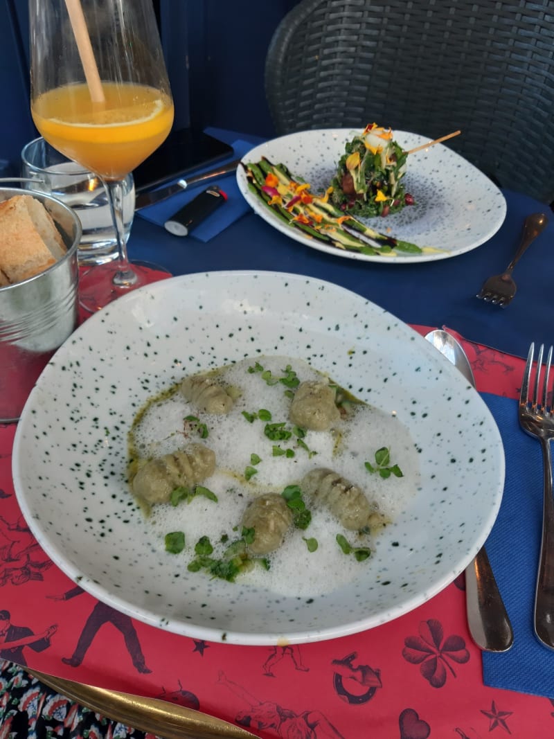 Les Gens Heureux in Tours Restaurant Reviews, Menus, and Prices TheFork